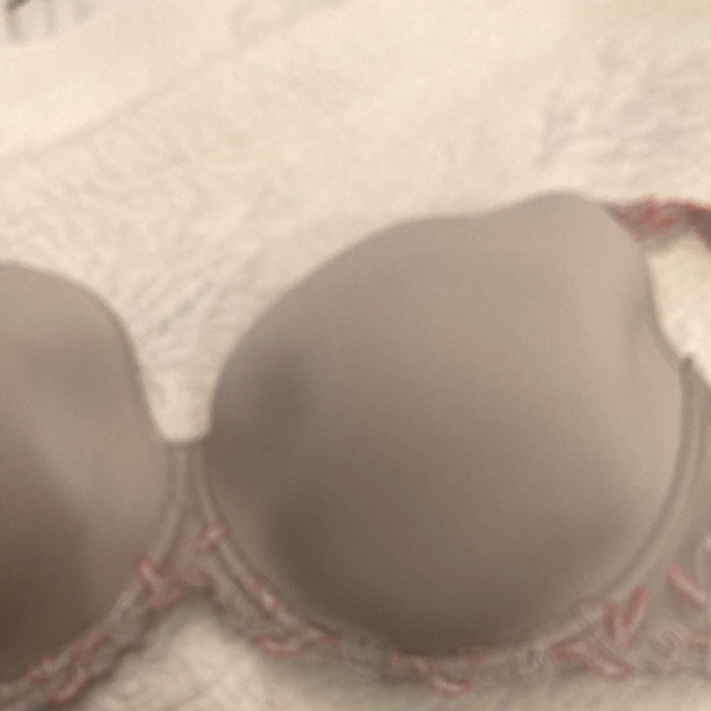 New bra without tags